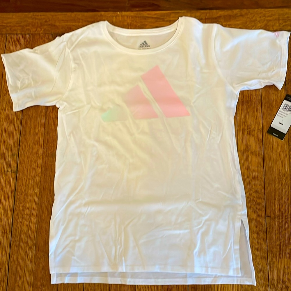 Adidas girls white/light pink tee.  NWT size 14/16 (large).